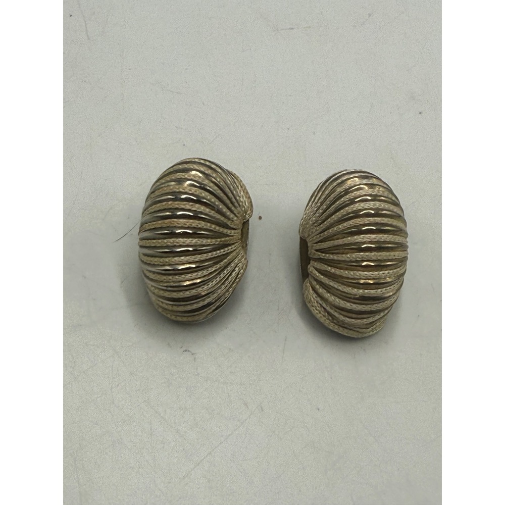 Vintage Ribbed Dome Clip On Earrings Silver Tone Cream Cord Textured Statement